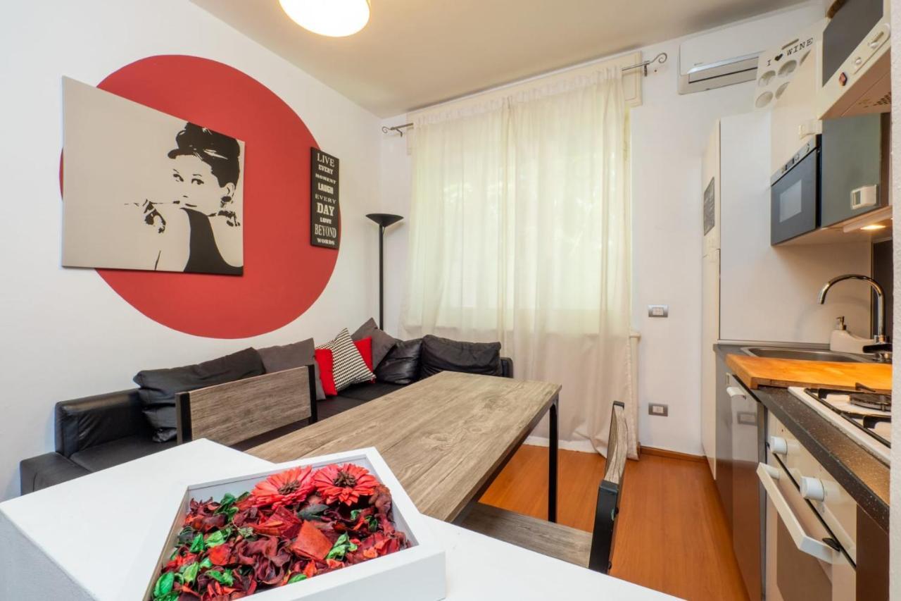 Navigli Apartment- Hosted By Sweetstay Milano Dış mekan fotoğraf